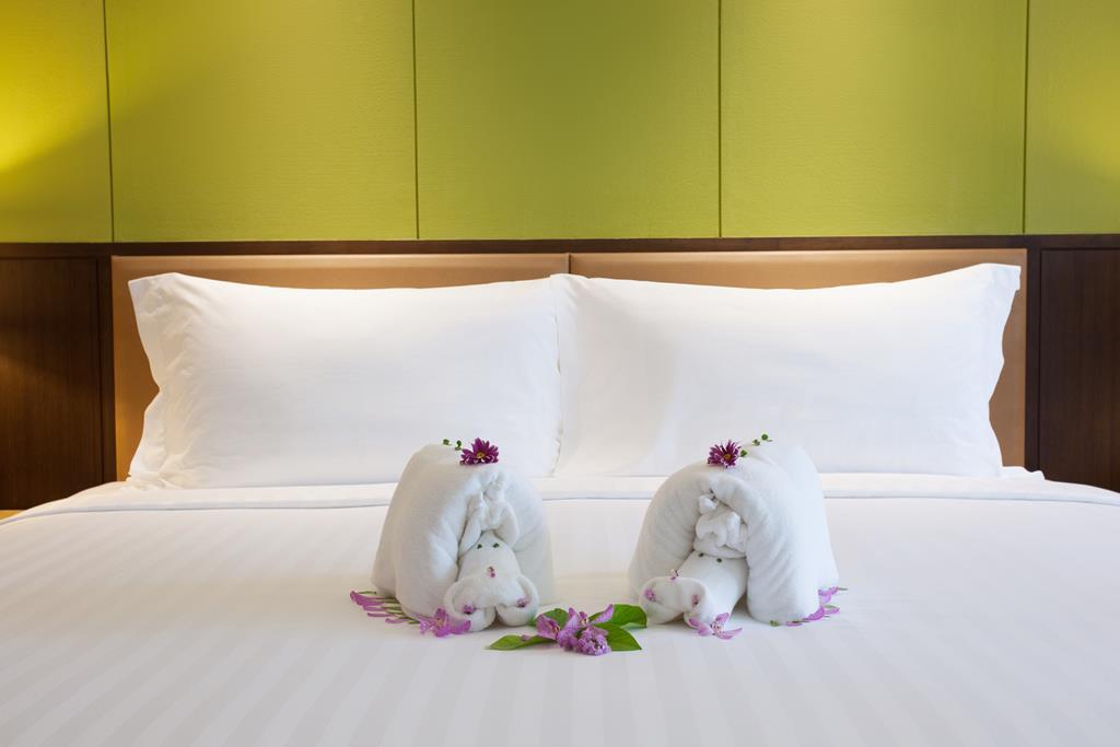 Graceland Khaolak Beachfront Resort خاو لاك المظهر الخارجي الصورة